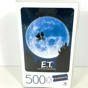 Spin Master Games ET 500 Pc Puzzle in Plastic Retro Blockbuster VHS Video Case